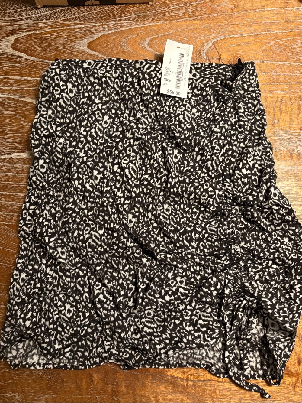 Abbeline Black and White Printed Mini Skirt
